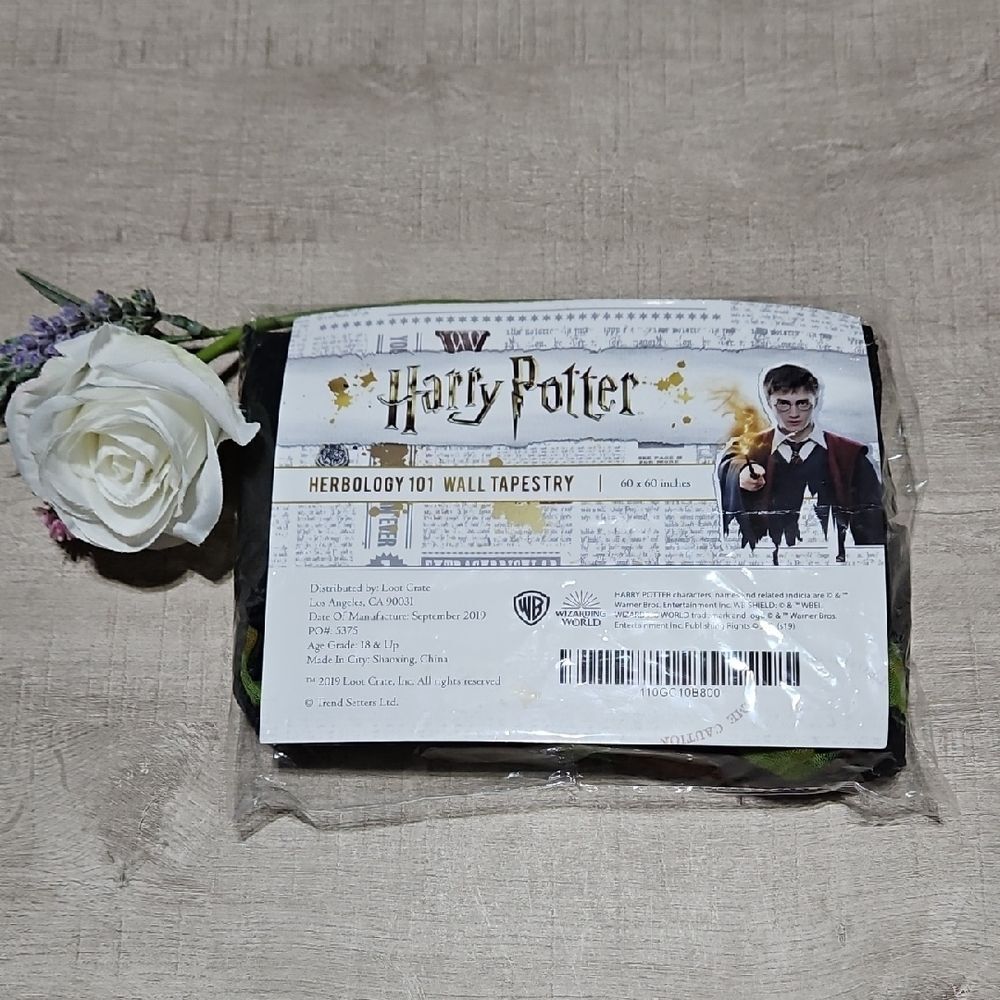 Harry Potter 🎁 Herbology Wall Tapestry Loot Crate